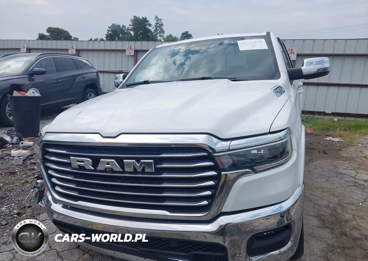 2025 Ram 1500 Laramie 4X4 5'7 Box VIN:1C6SRFJP2SN641841 - 12