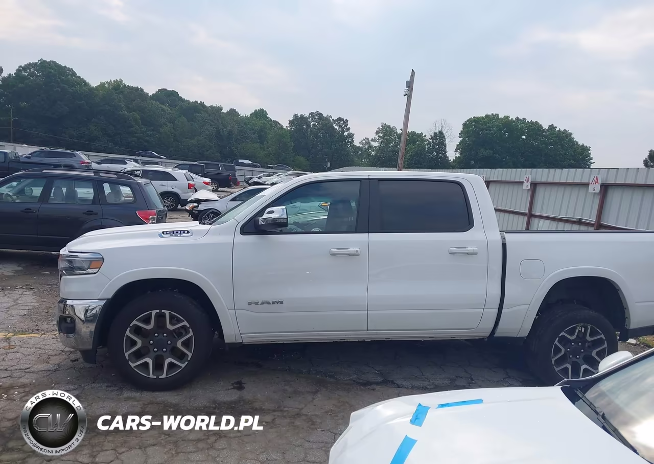 2025 Ram 1500 Laramie 4X4 5'7 Box VIN:1C6SRFJP2SN641841 - 14