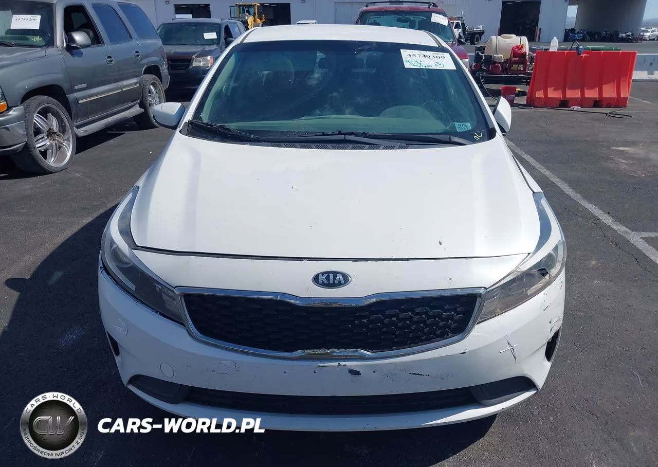 2018 Kia Forte Lx VIN:3KPFL4A76JE235533 - 14