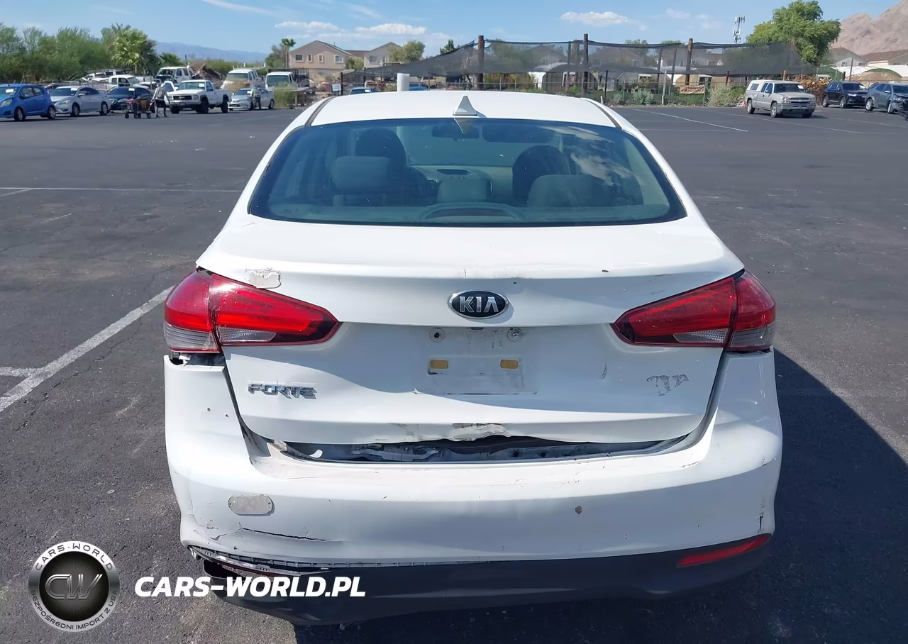 2018 Kia Forte Lx VIN:3KPFL4A76JE235533 - 6