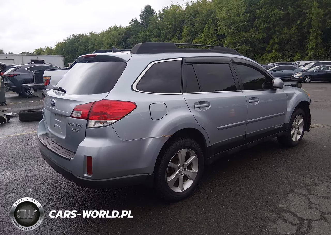 2014 Subaru Outback 2.5I Limited VIN:4S4BRBLC2E3203621 - 4