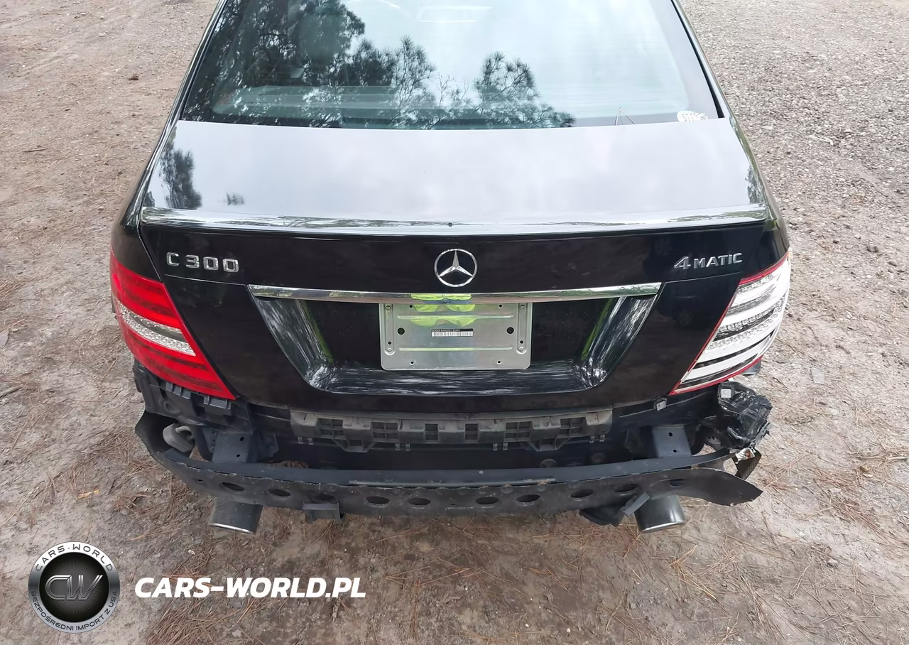 2013 Mercedes-Benz C 300 Sport 4Matic VIN:WDDGF8AB5DG135991 - 6