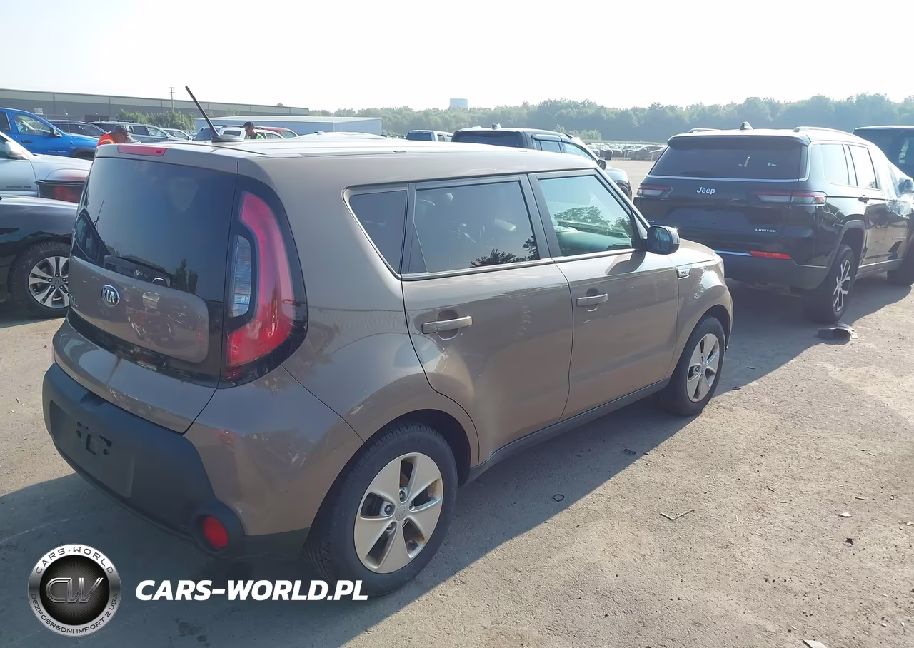 2015 Kia Soul VIN:KNDJN2A28F7124826 - 4