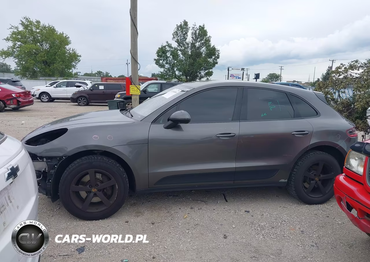 2018 Porsche Macan VIN:WP1AA2A53JLB04875 - 15