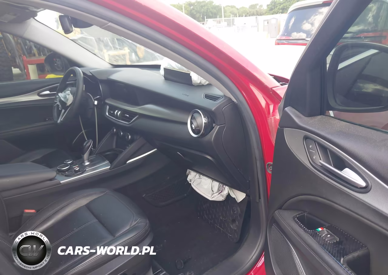 2018 Alfa Romeo Stelvio Awd VIN:ZASFAKAN7J7B64374 - 5