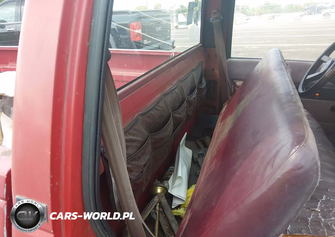 1988 Chevrolet Gmt-400 C2500 VIN:2GCFC24K7J1121736 - 8