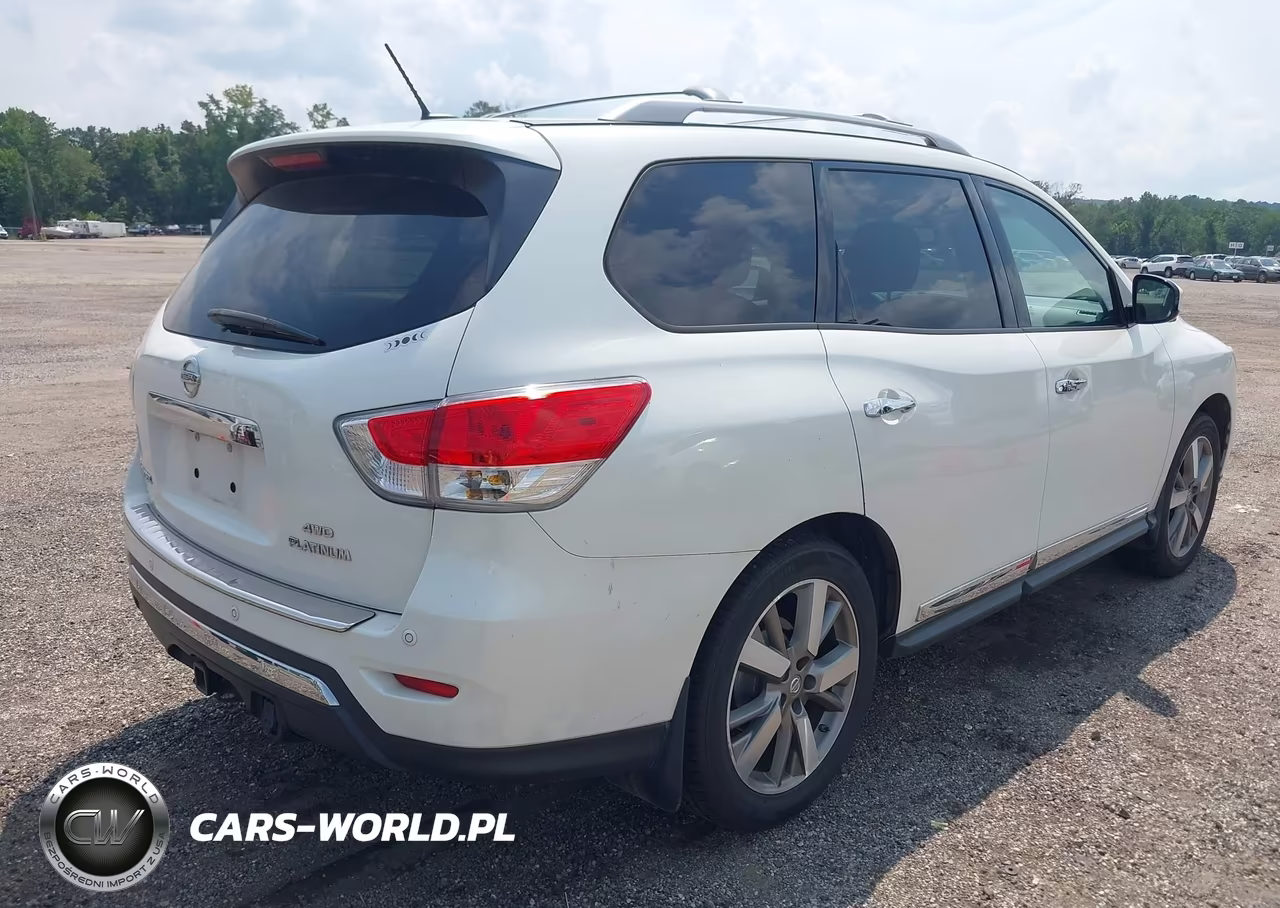 2015 Nissan Pathfinder Platinum VIN:5N1AR2MM0FC605464 - 4