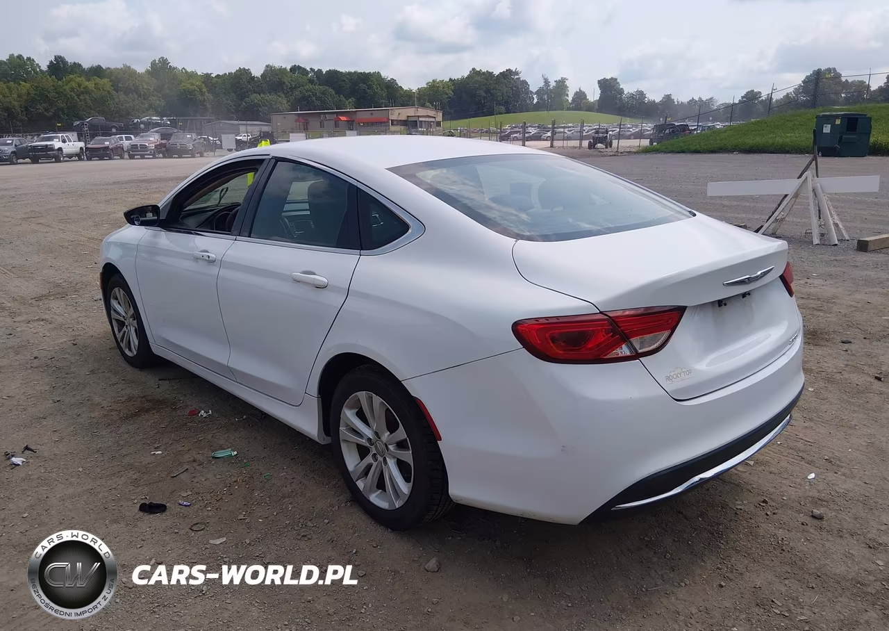 2016 Chrysler 200 Limited VIN:1C3CCCABXGN161723 - 3