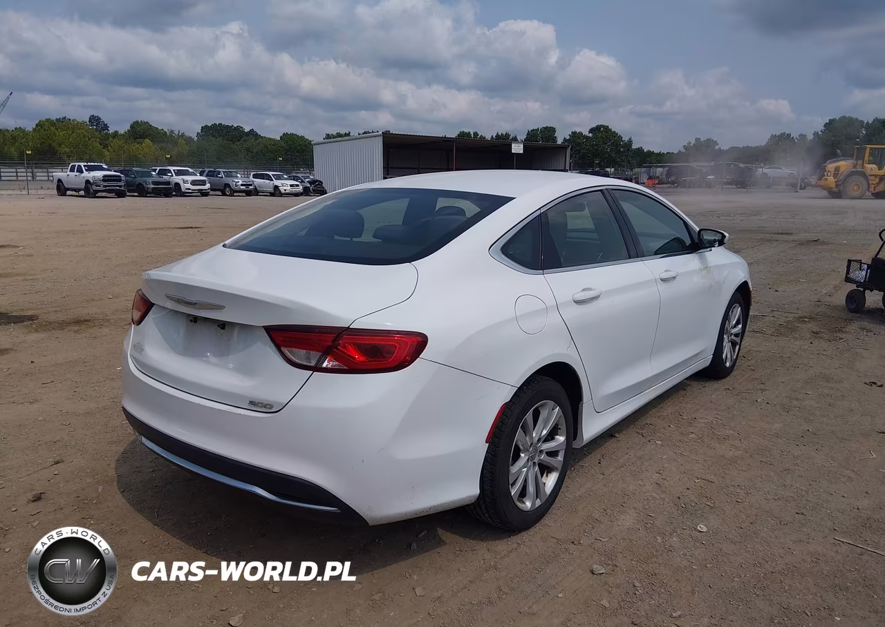 2016 Chrysler 200 Limited VIN:1C3CCCABXGN161723 - 4