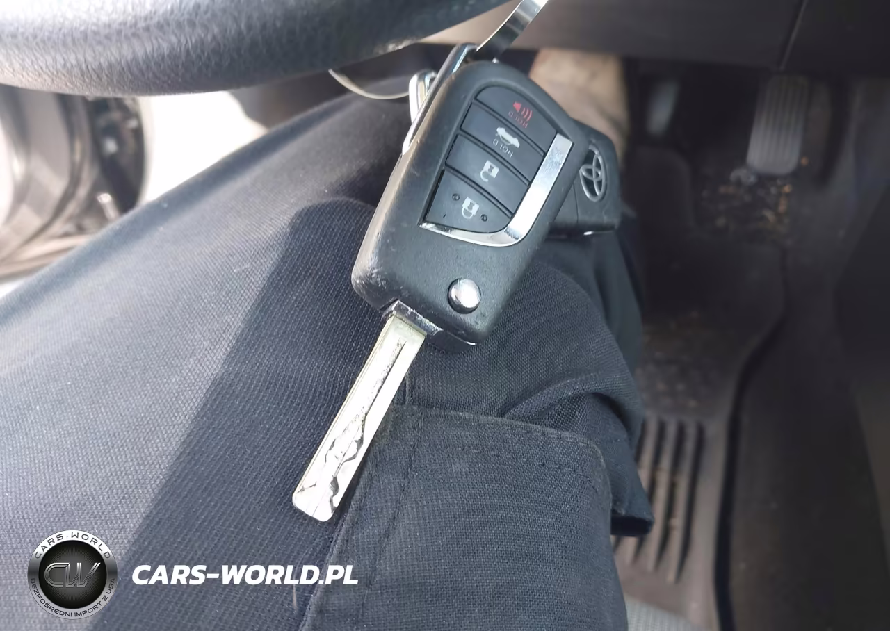 2020 Toyota Corolla Le VIN:JTDEPRAEXLJ078302 - 11
