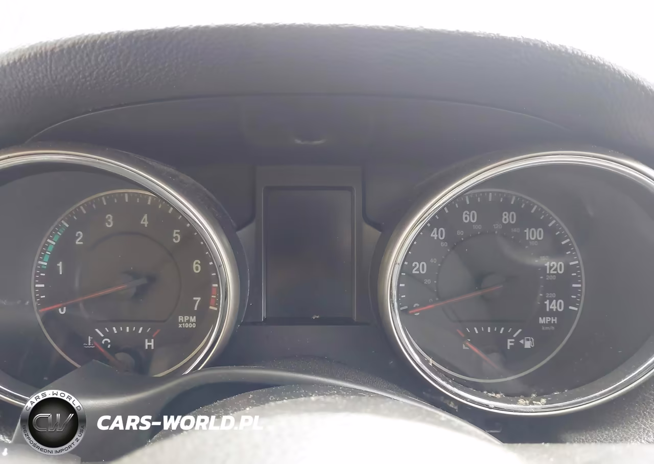 2012 Jeep Grand Cherokee Laredo VIN:1C4RJFAG1CC350310 - 7