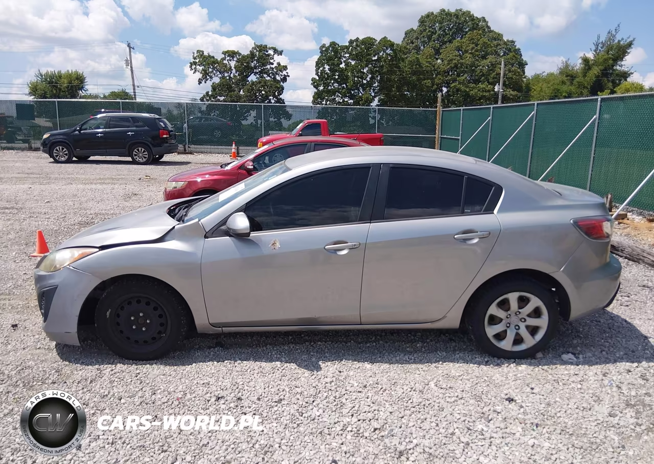 2011 Mazda Mazda3 I Sport VIN:JM1BL1UF9B1903149 - 14