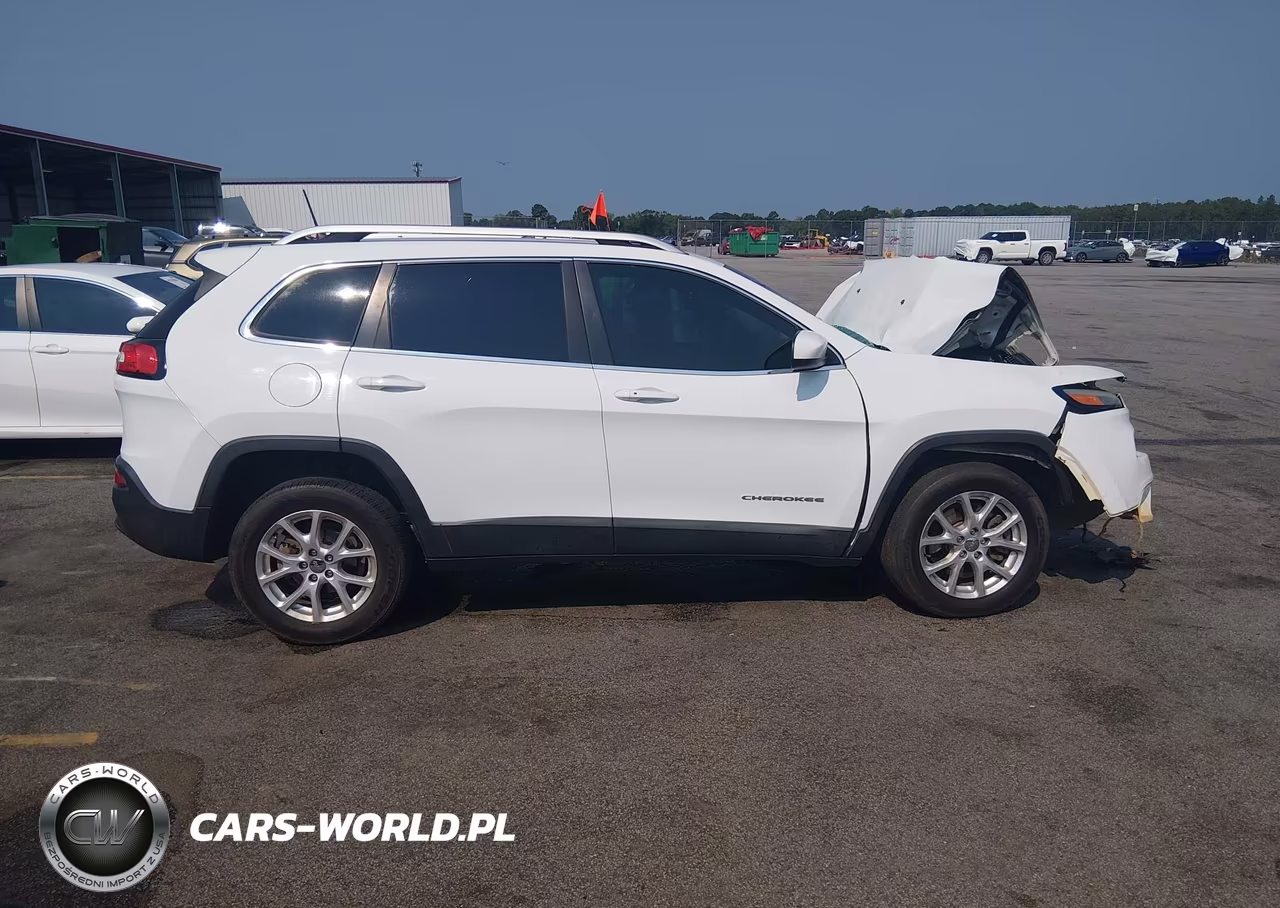 2016 Jeep Cherokee Latitude VIN:1C4PJLCB9GW125631 - 14