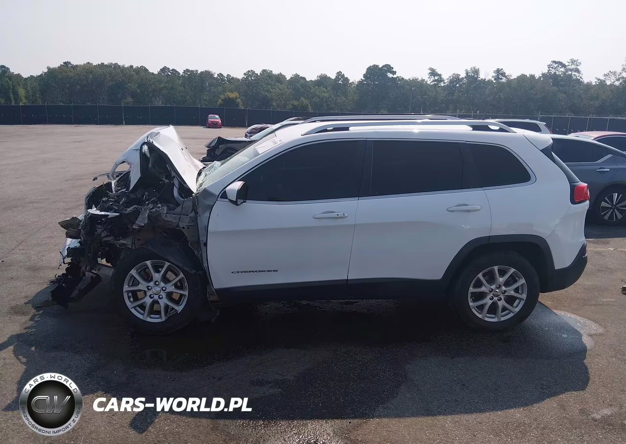 2016 Jeep Cherokee Latitude VIN:1C4PJLCB9GW125631 - 15