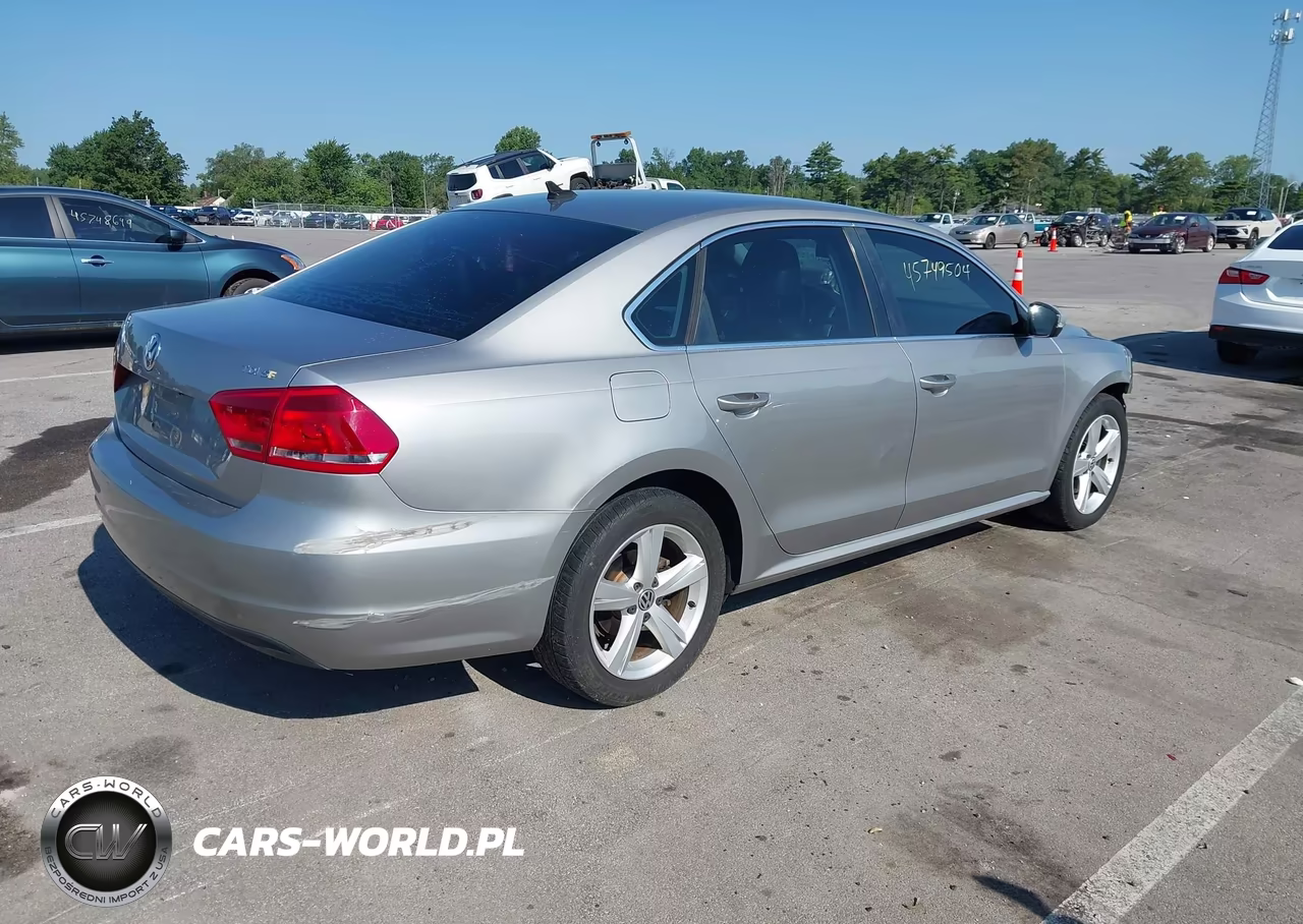 2013 Volkswagen Passat 2.0L Tdi Se VIN:1VWBN7A35DC043682 - 4