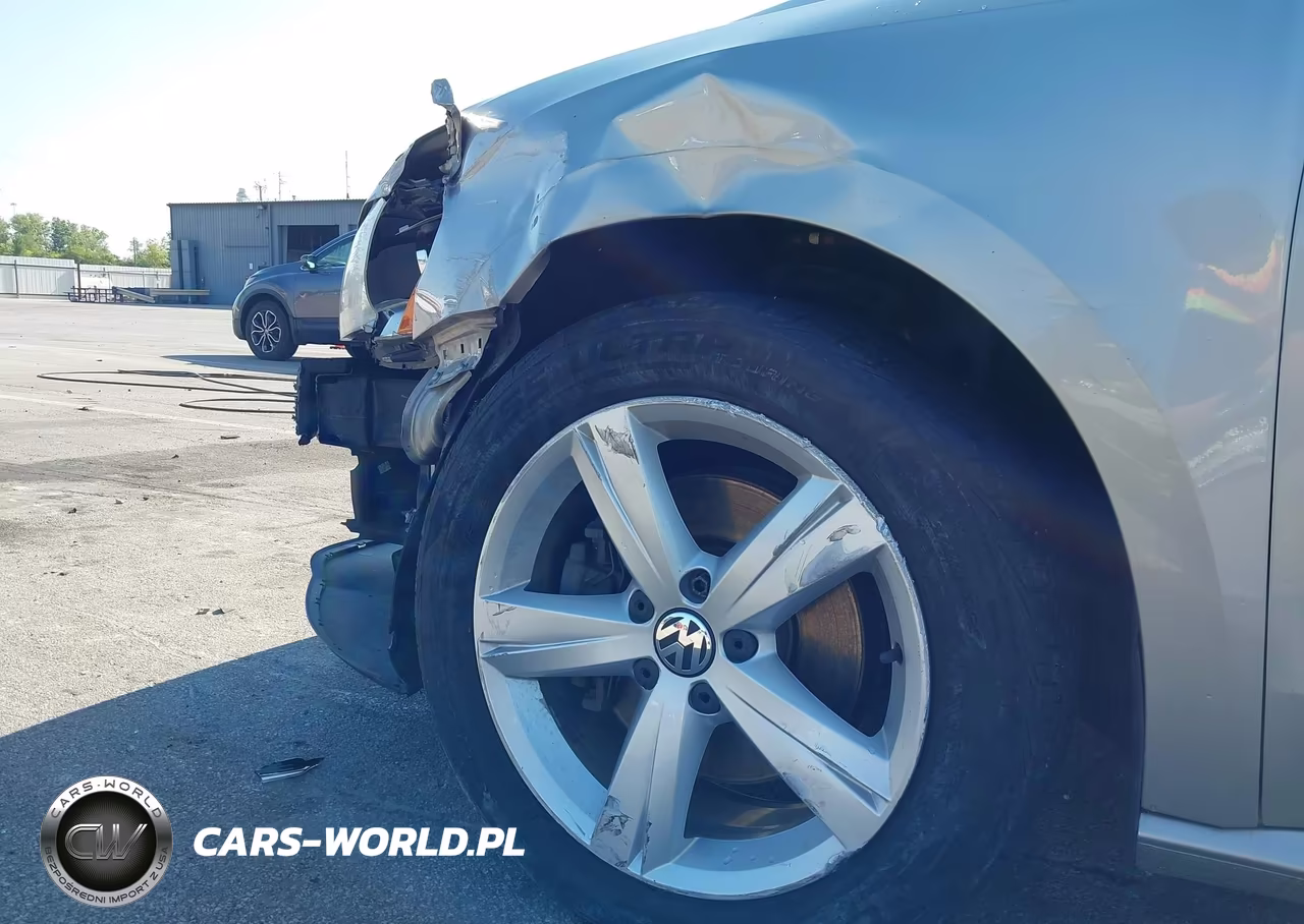 2013 Volkswagen Passat 2.0L Tdi Se VIN:1VWBN7A35DC043682 - 6