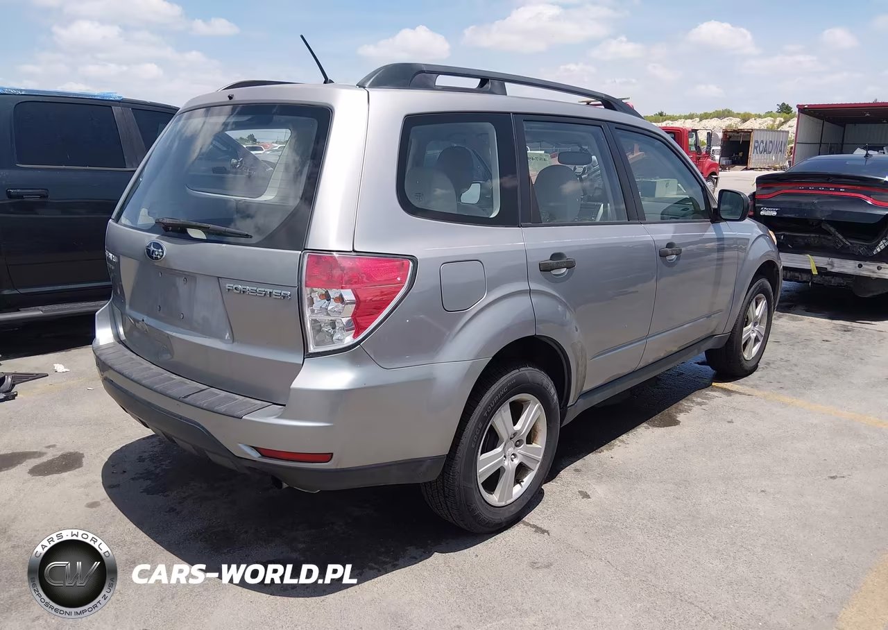 2011 Subaru Forester 2.5X VIN:JF2SHBBC8BH702433 - 4