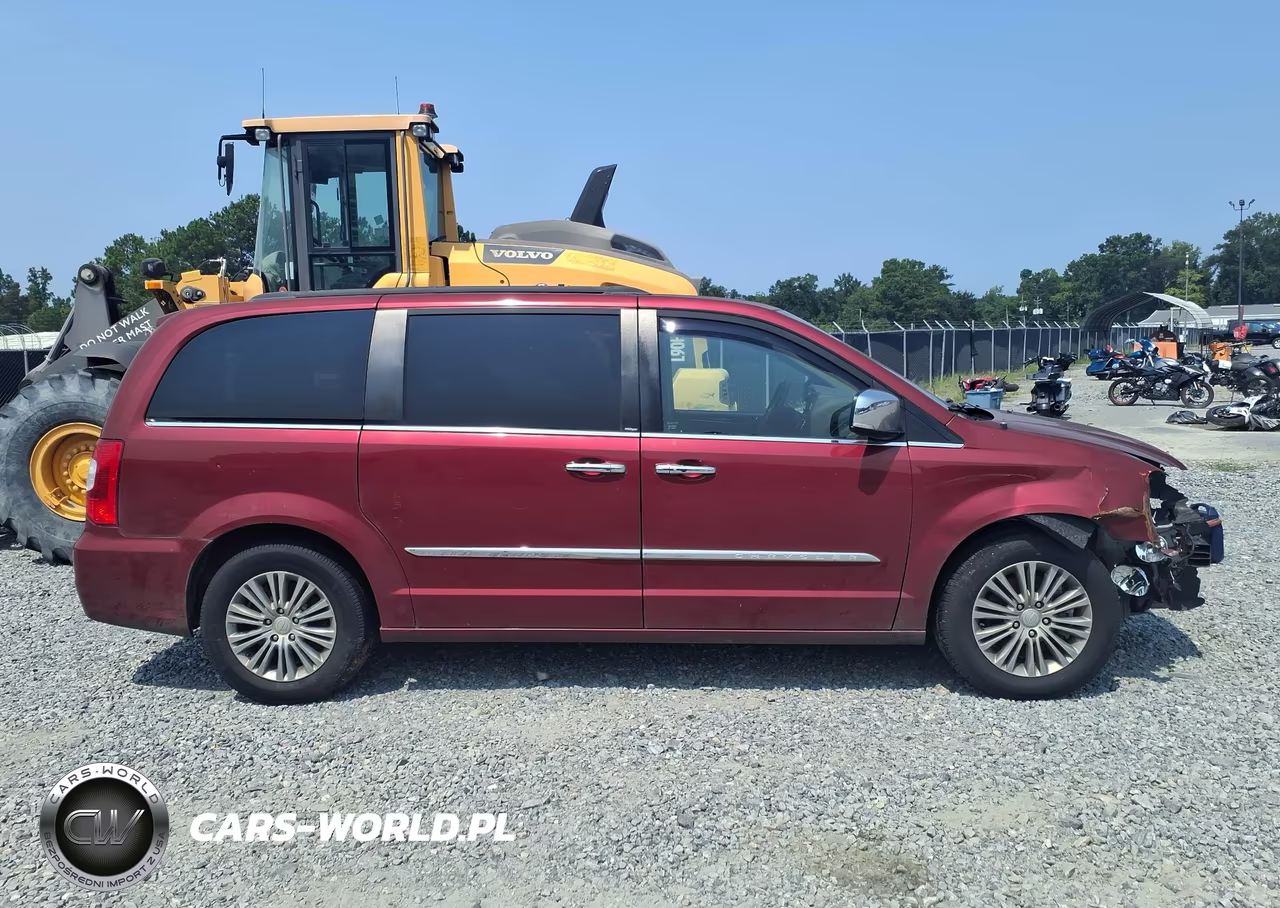 2014 Chrysler Town & Country Touring-L VIN:2C4RC1CG0ER332871 - 13
