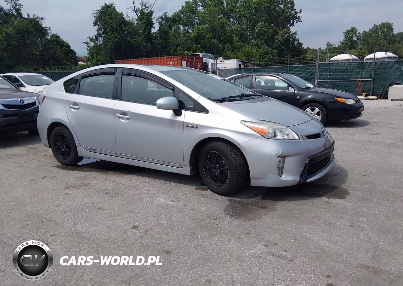 2013 Toyota Prius Two – zdjęcie 1 z 20