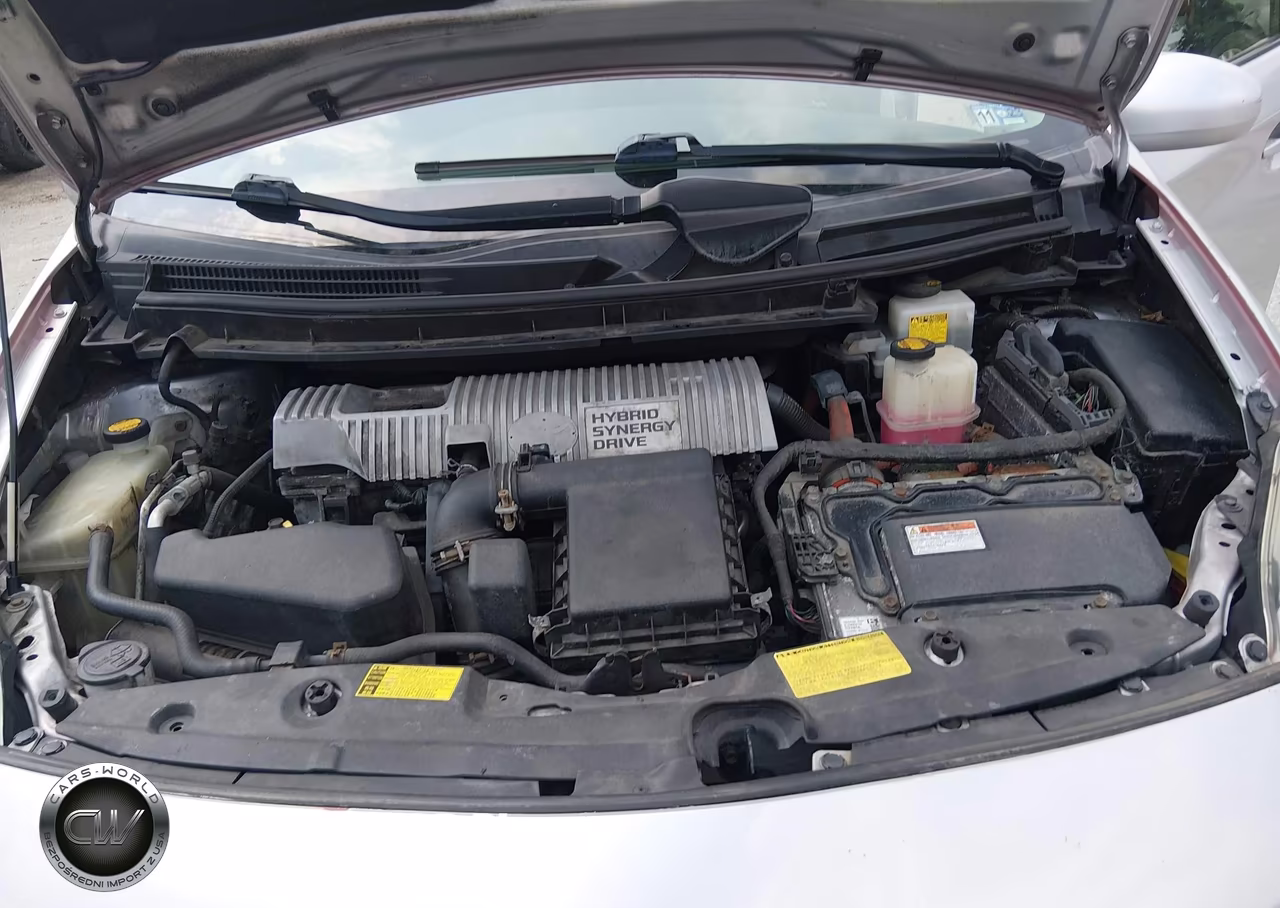 2013 Toyota Prius Two VIN:JTDKN3DU8D5573195 - 10