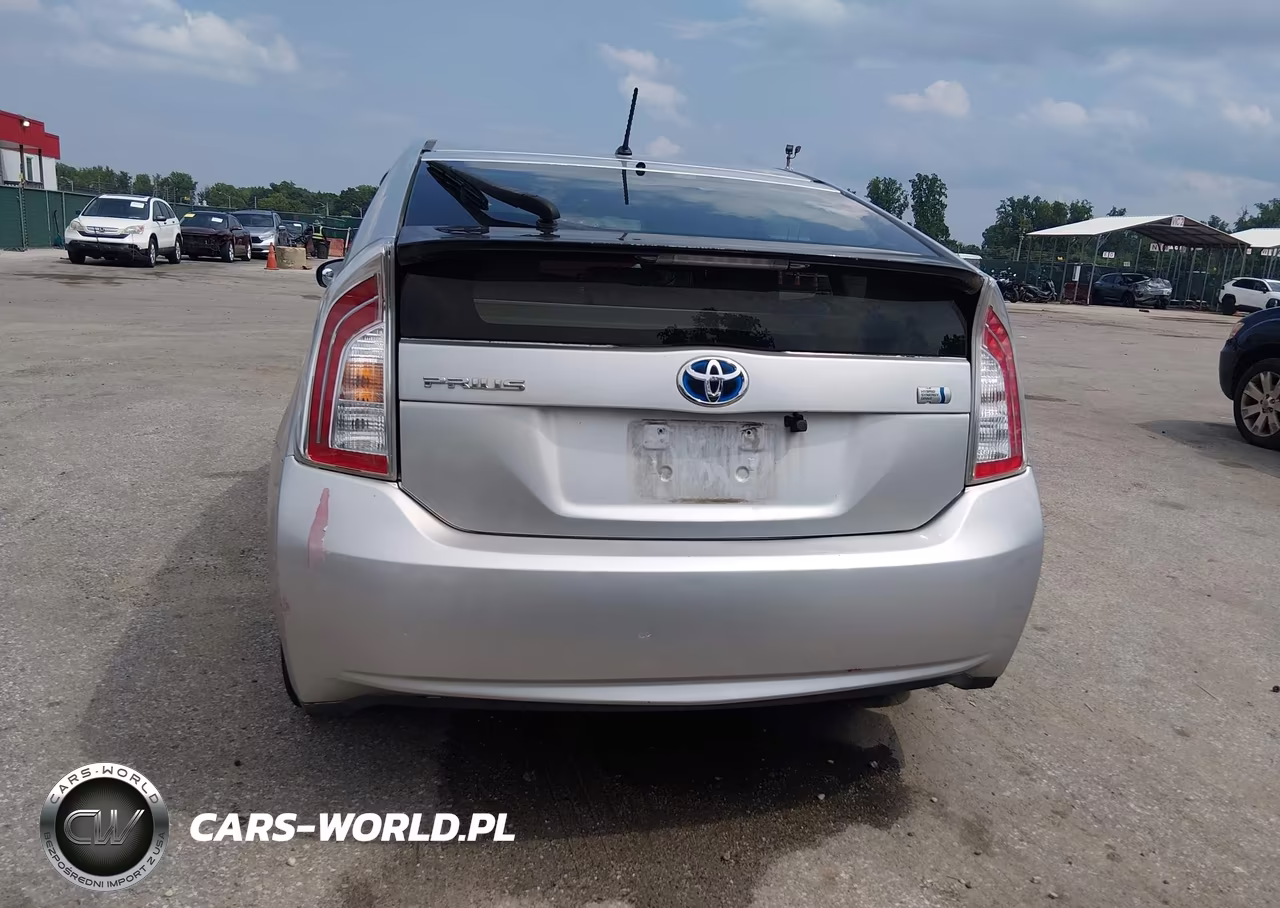 2013 Toyota Prius Two VIN:JTDKN3DU8D5573195 - 18