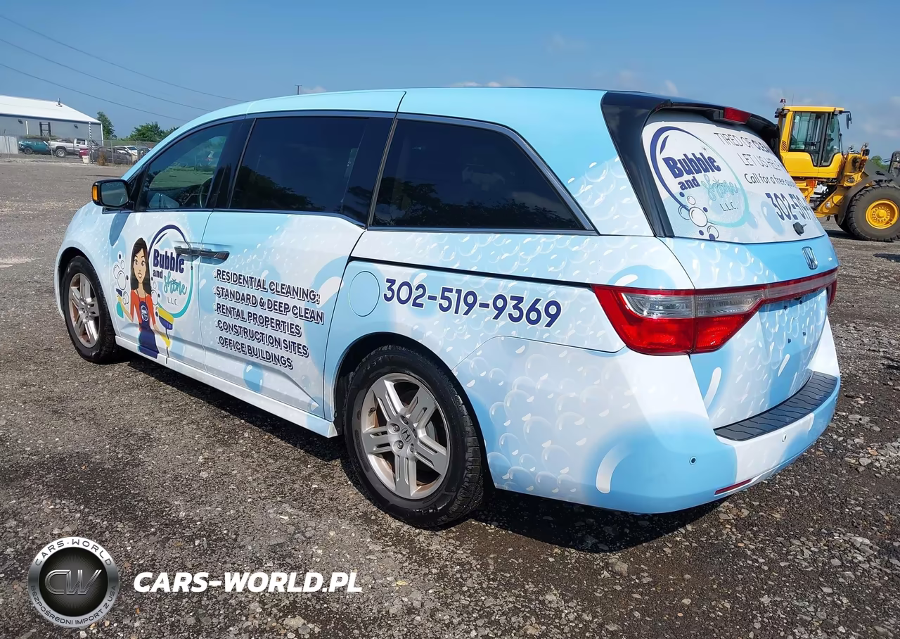 2013 Honda Odyssey Touring-Touring Elite VIN:5FNRL5H93DB006025 - 3