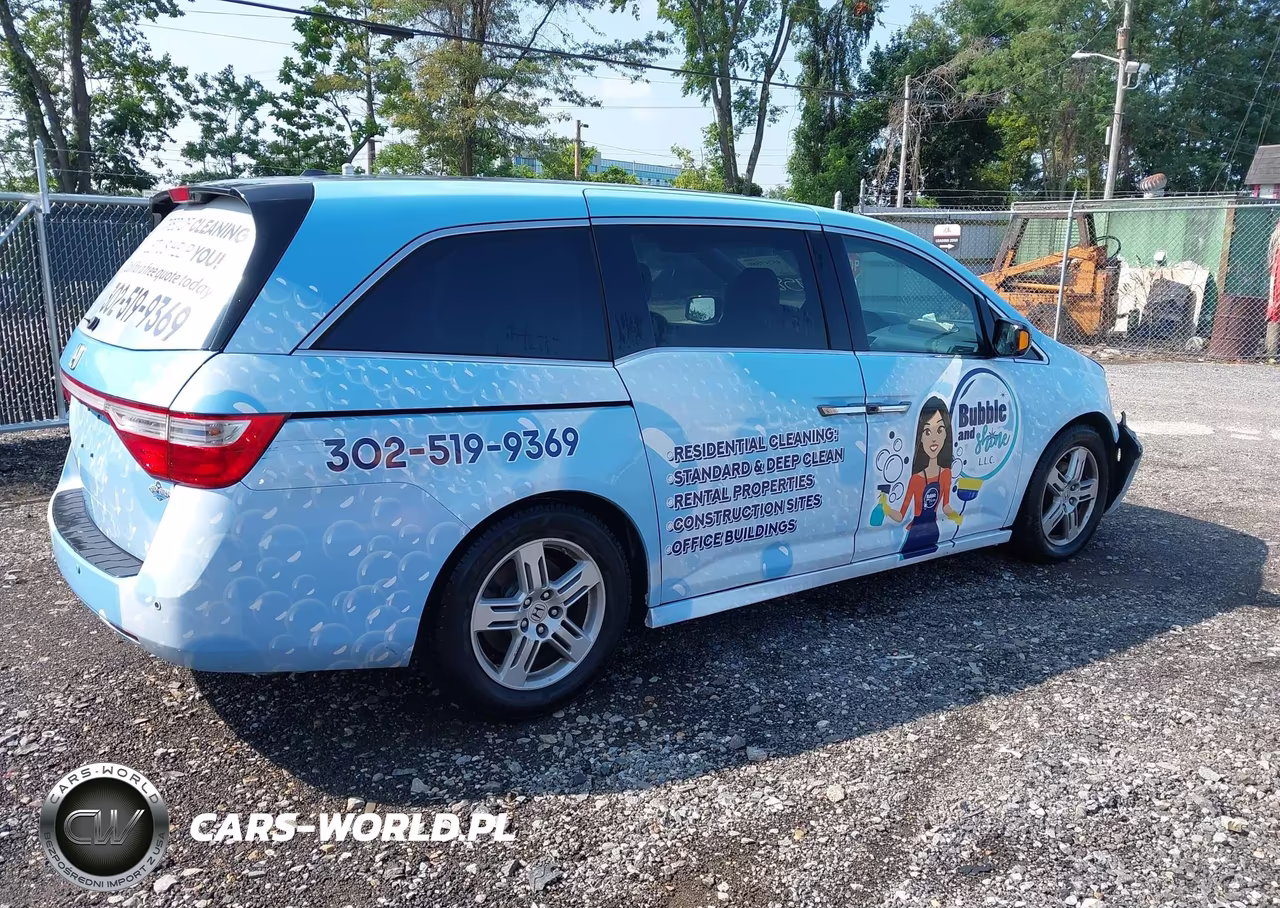 2013 Honda Odyssey Touring-Touring Elite VIN:5FNRL5H93DB006025 - 4