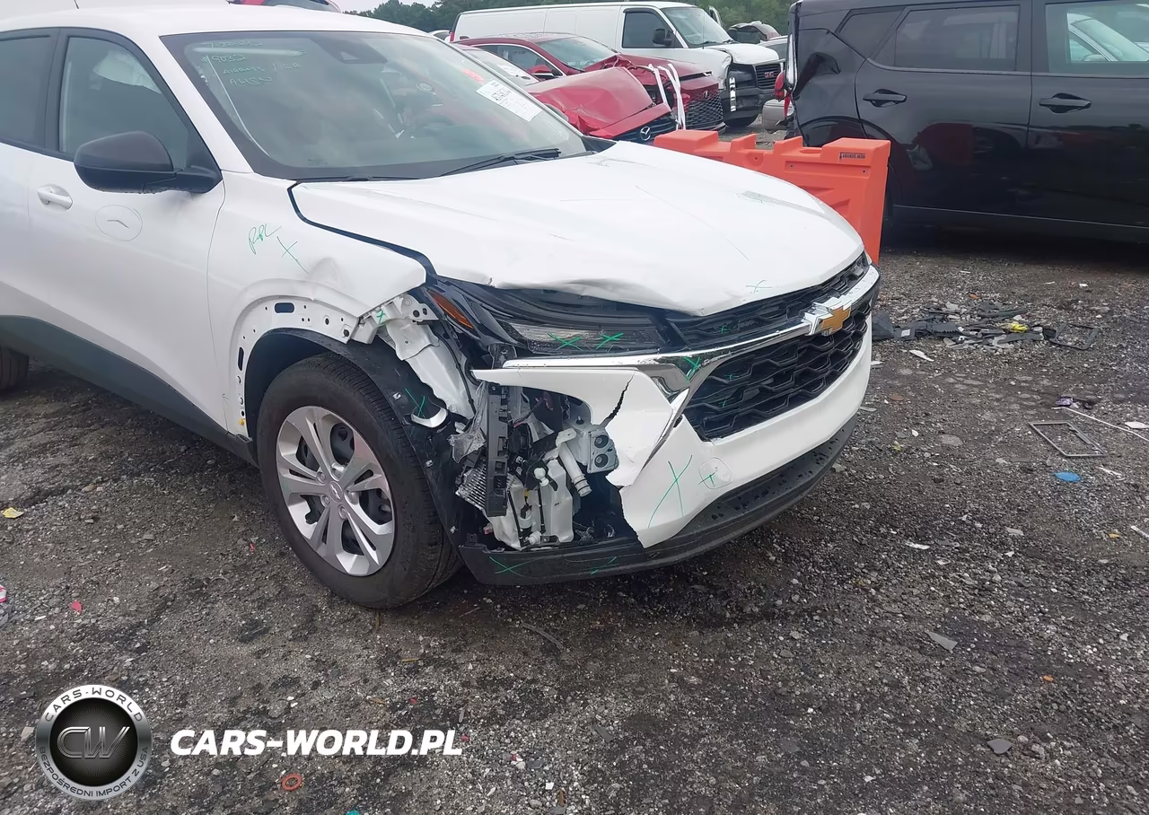 2026 Chevrolet Trax Fwd Ls VIN:KL77LFEP3TC035596 - 6
