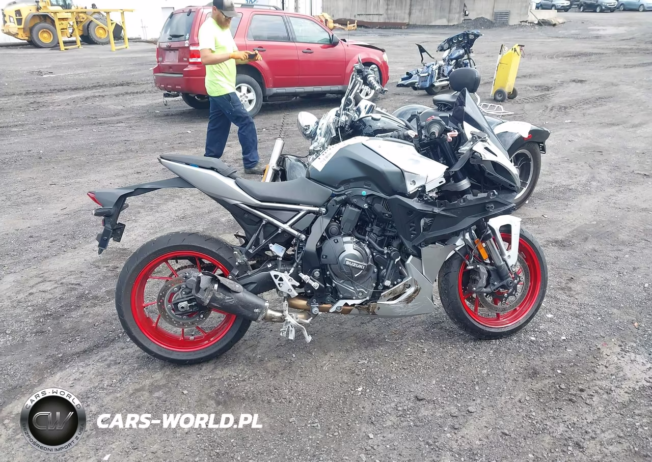 2024 Suzuki Gsx800 F VIN:JS1EM13B5R7102289 - 12
