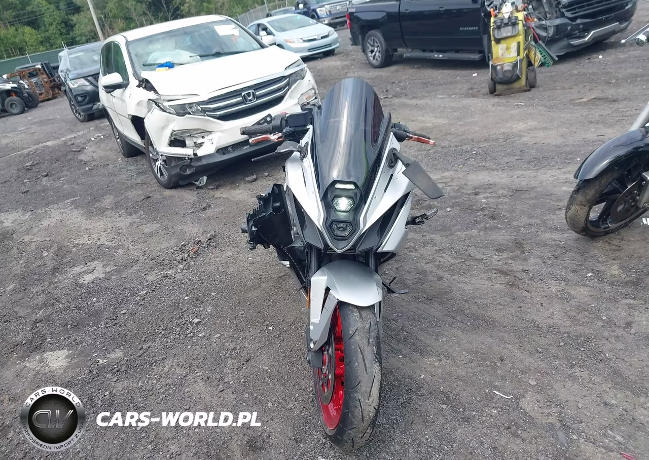 2024 Suzuki Gsx800 F VIN:JS1EM13B5R7102289 - 5