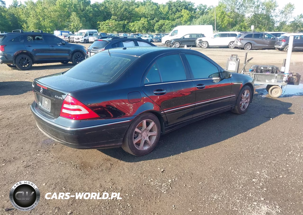 2007 Mercedes-Benz C 350 Luxury 4Matic VIN:WDBRF87J17F846985 - 4