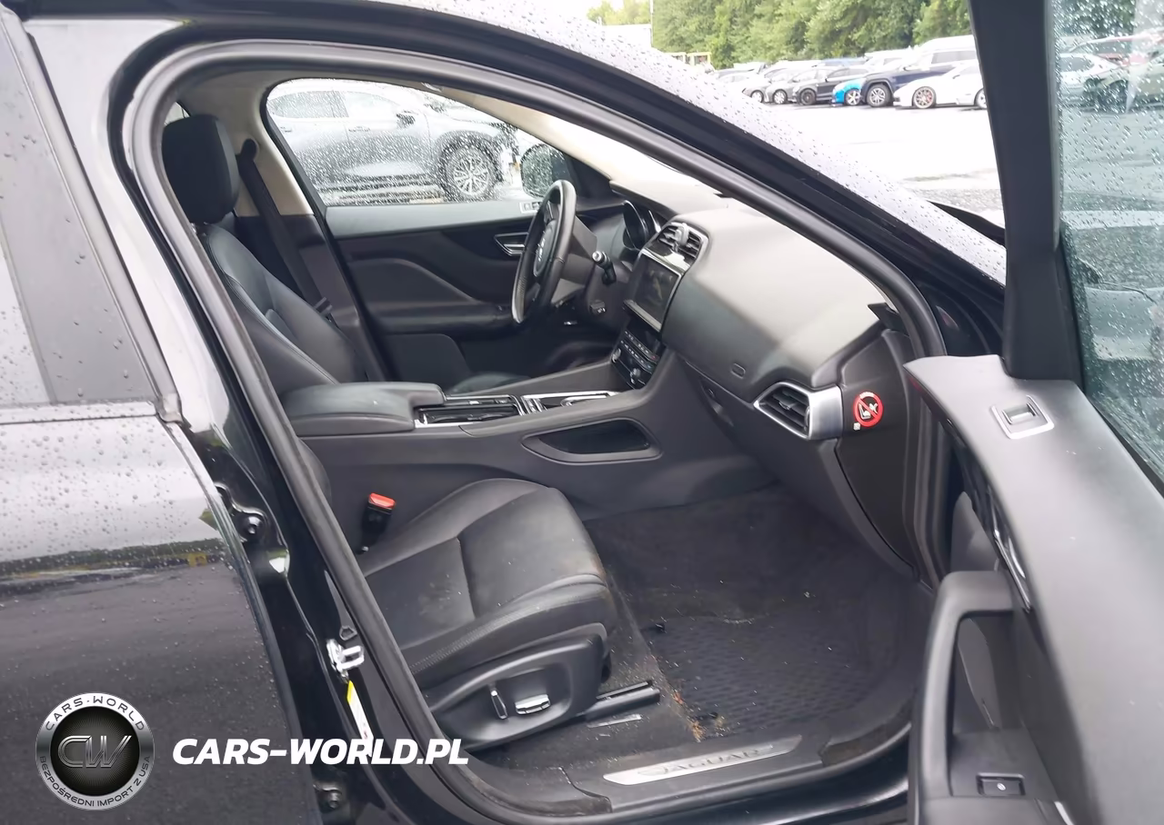 2019 Jaguar F-Pace 25T Premium VIN:SADCJ2FX3KA356292 - 5
