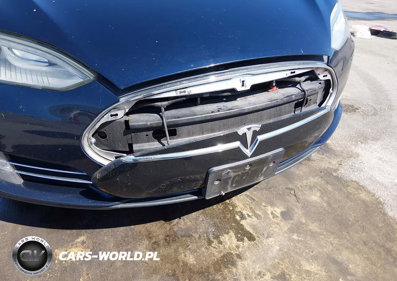 2014 Tesla Model S P85 VIN:5YJSA1H19EFP36839 - 6