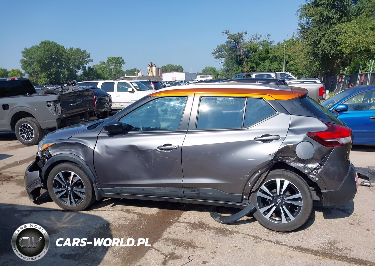 2018 Nissan Kicks Sv VIN:3N1CP5CU2JL504190 - 15