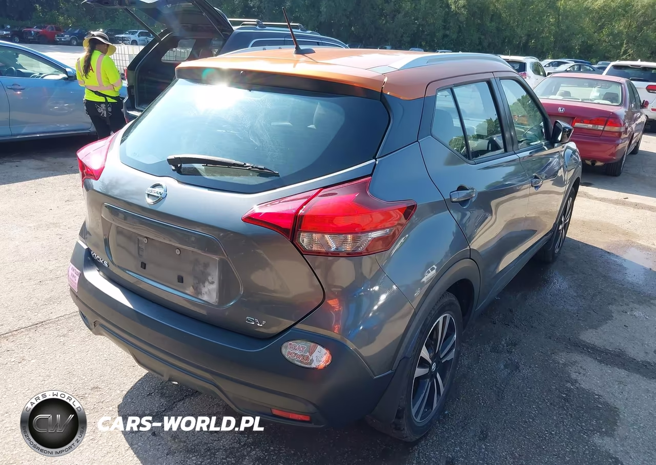 2018 Nissan Kicks Sv VIN:3N1CP5CU2JL504190 - 4