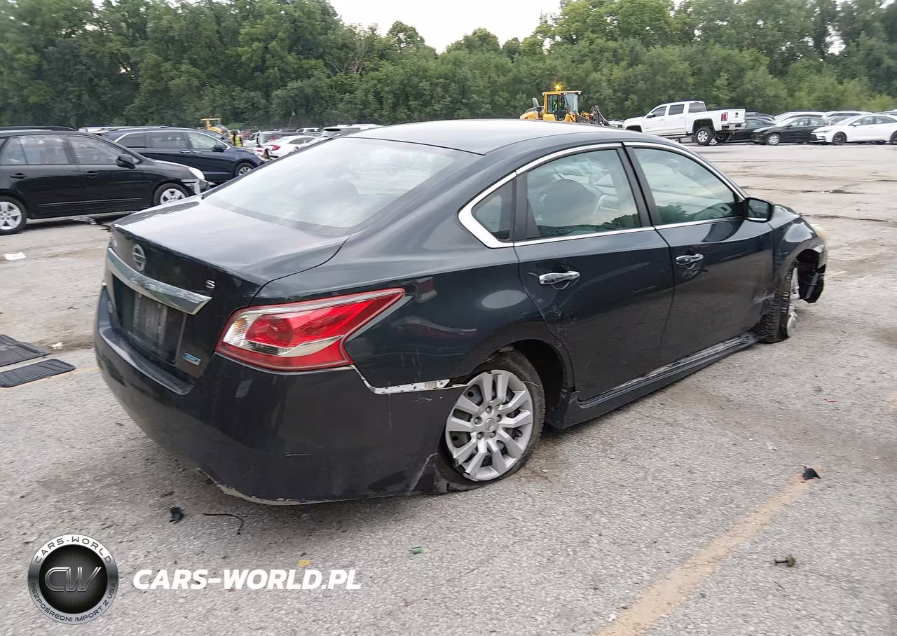 2013 Nissan Altima 2.5 S VIN:1N4AL3AP1DN509621 - 4