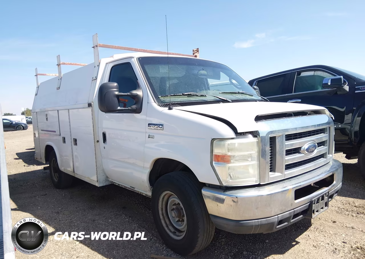 2011 Ford Econoline Commercial Cutaway VIN:1FDSE3FL1BDA09746 - 13