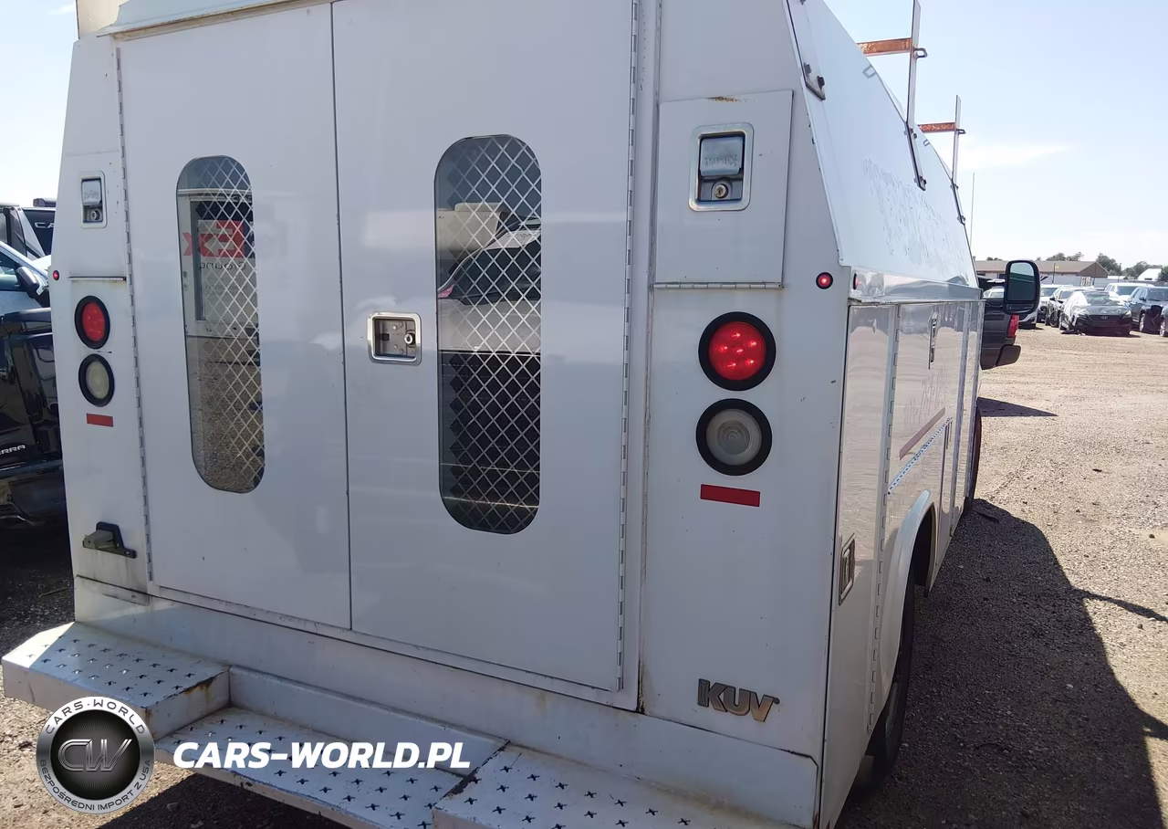 2011 Ford Econoline Commercial Cutaway VIN:1FDSE3FL1BDA09746 - 4
