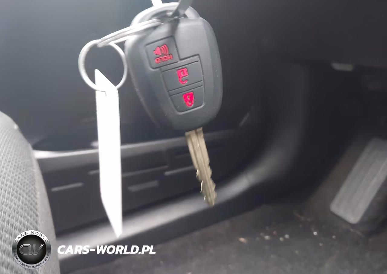 2018 Toyota Rav4 Le VIN:JTMBFREV8JJ186463 - 11