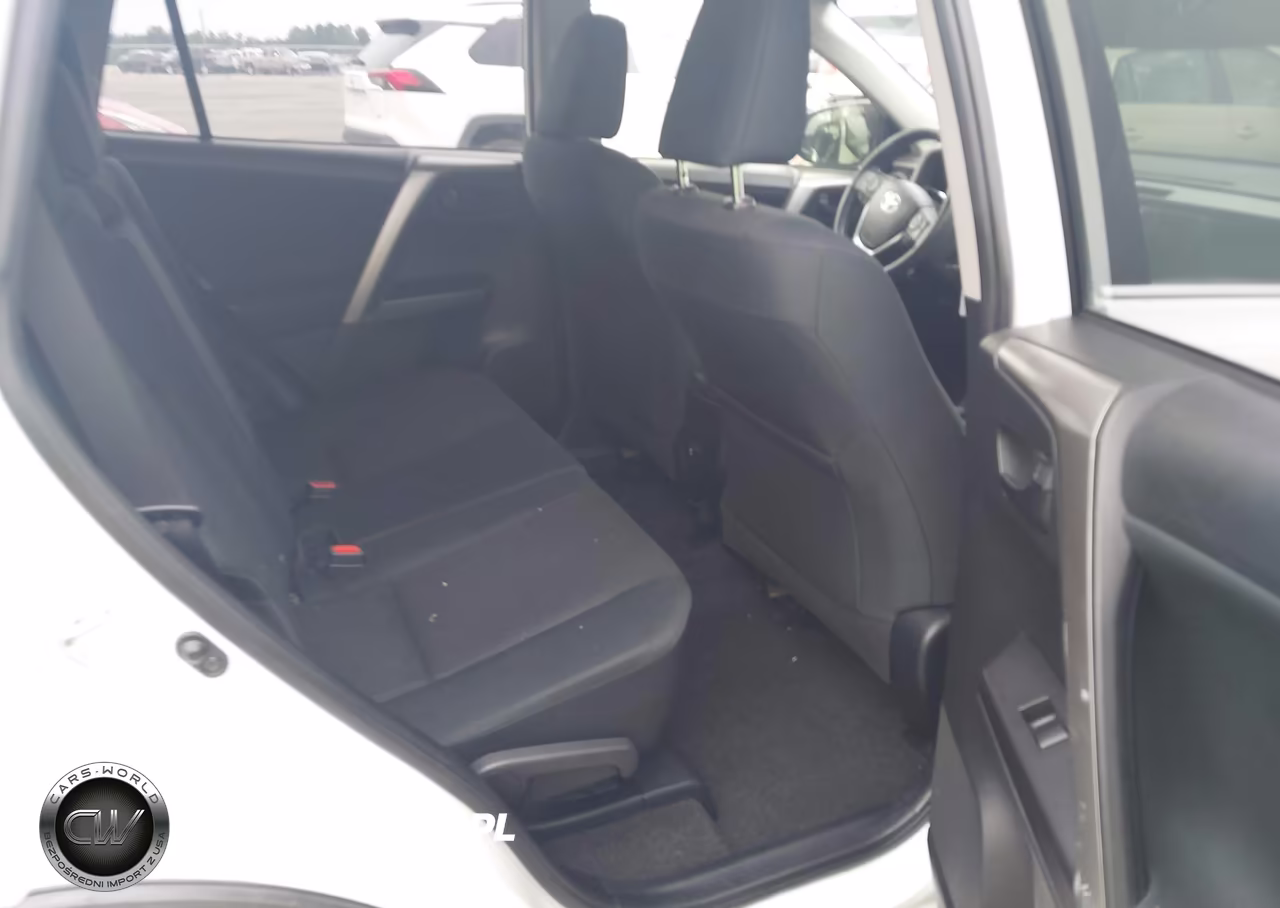 2018 Toyota Rav4 Le VIN:JTMBFREV8JJ186463 - 8