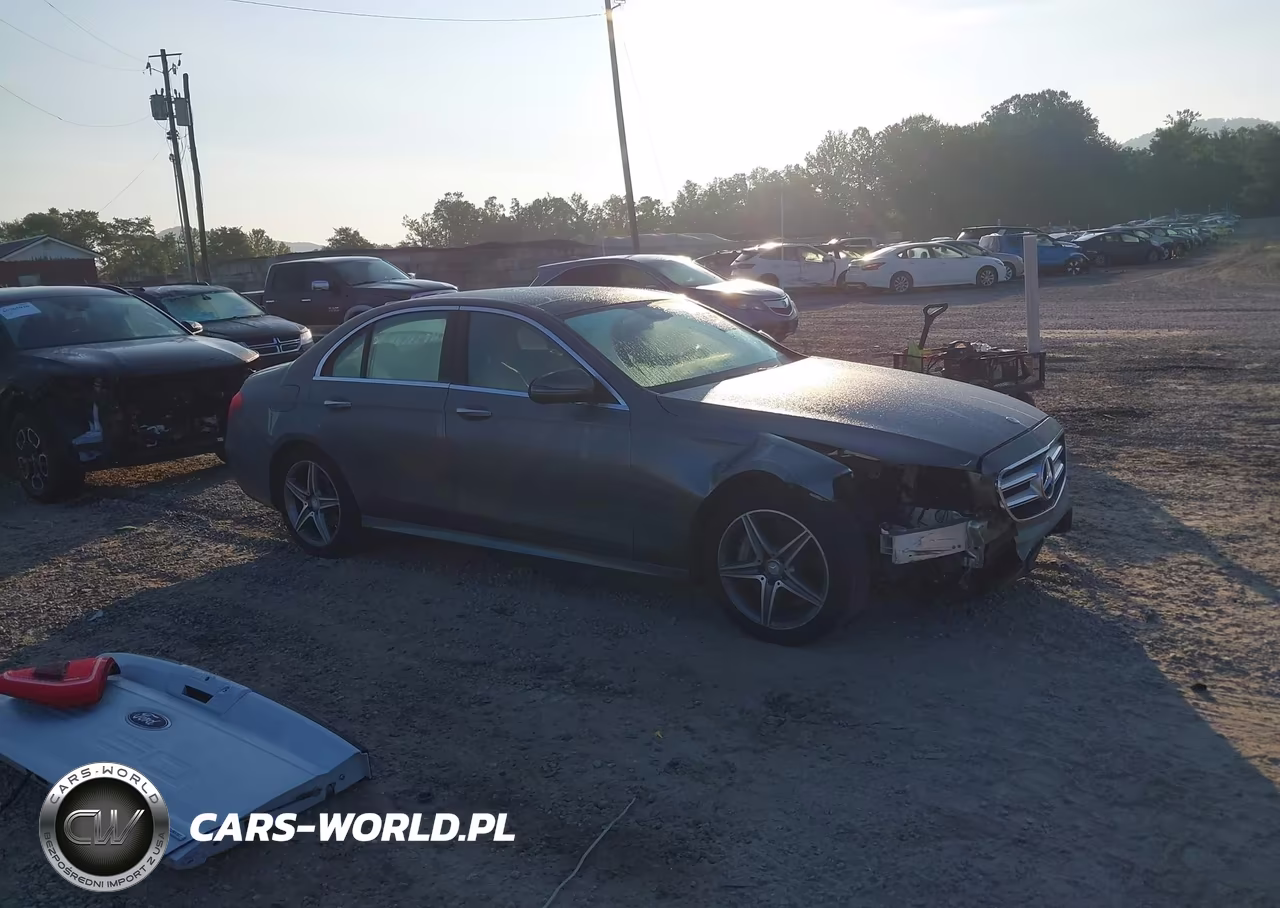 2017 Mercedes-Benz E 300