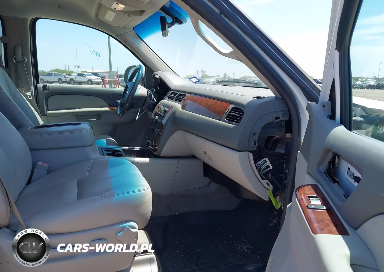2014 Chevrolet Tahoe Lt VIN:1GNSCBE08ER220341 - 5