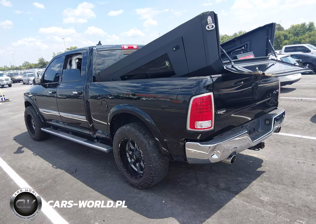 2014 Ram 1500 Laramie VIN:1C6RR7VT2ES157895 - 3