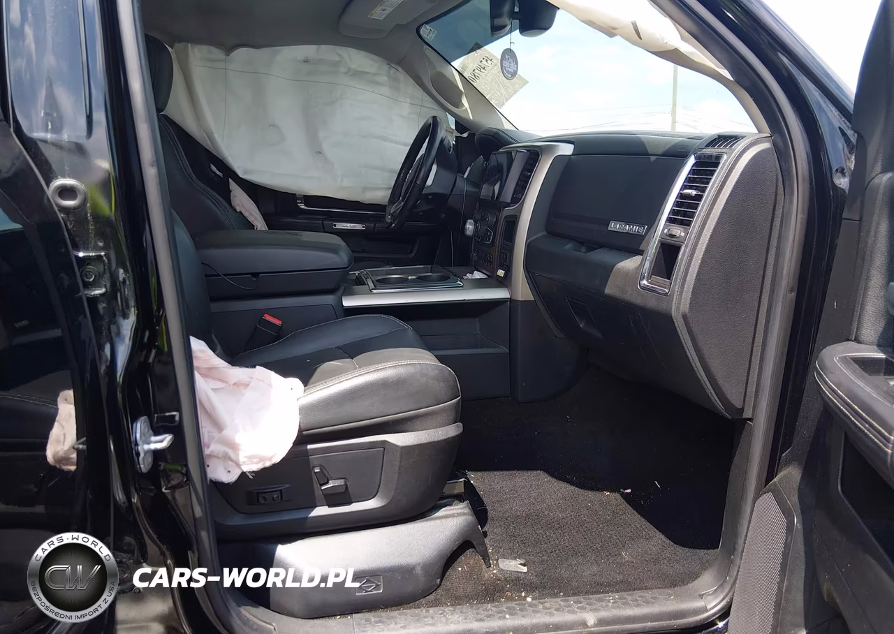2014 Ram 1500 Laramie VIN:1C6RR7VT2ES157895 - 5