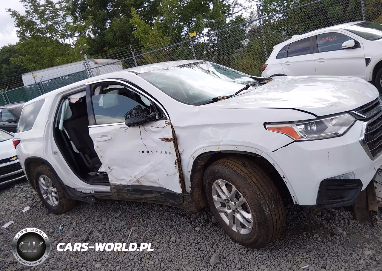 2018 Chevrolet Traverse Ls VIN:1GNERFKW0JJ167817 - 13