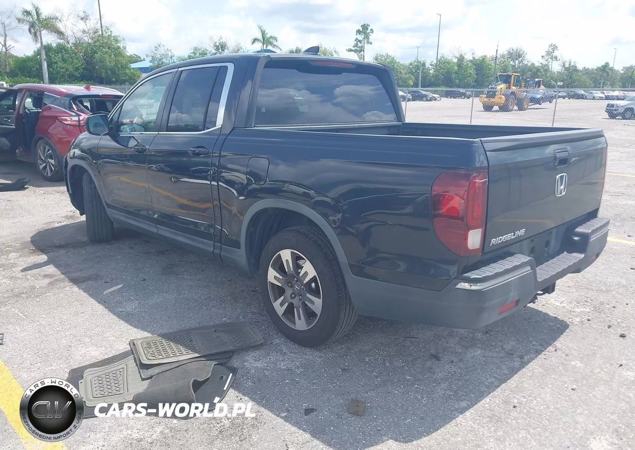 2017 Honda Ridgeline Rtl-T VIN:5FPYK2F68HB006024 - 3