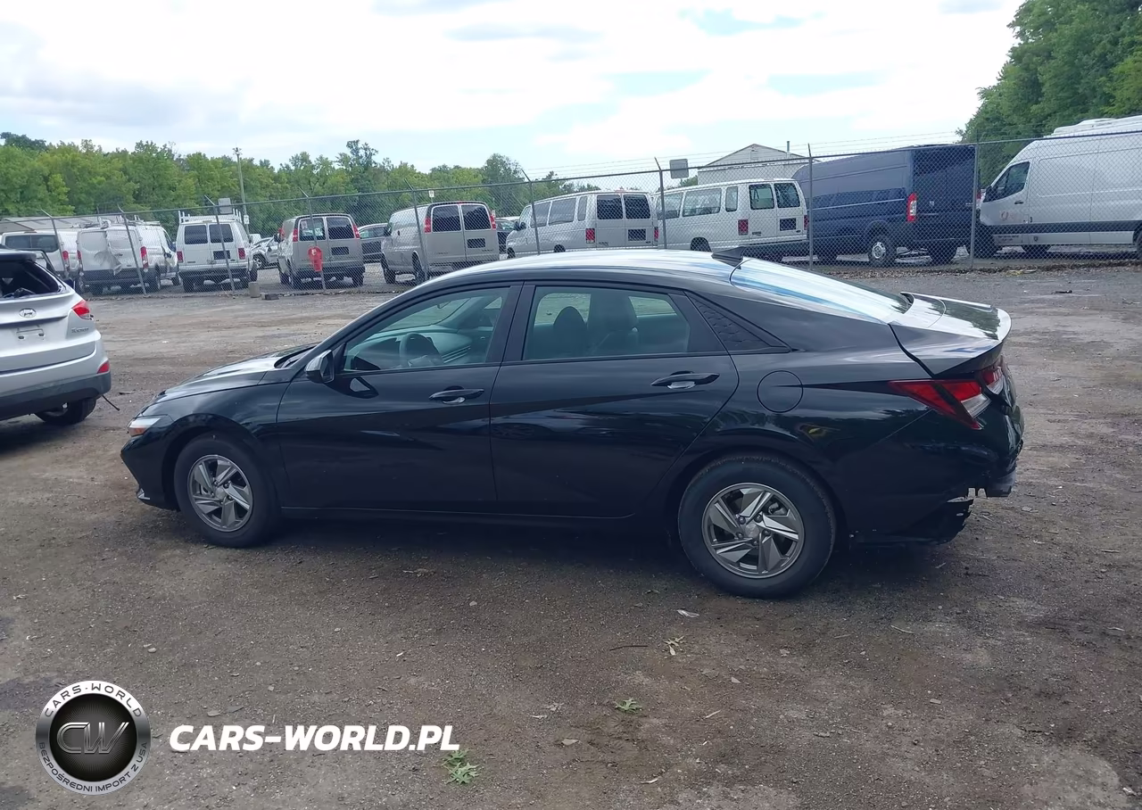 2026 Hyundai Elantra Se VIN:KMHLL4DGXTU192930 - 15