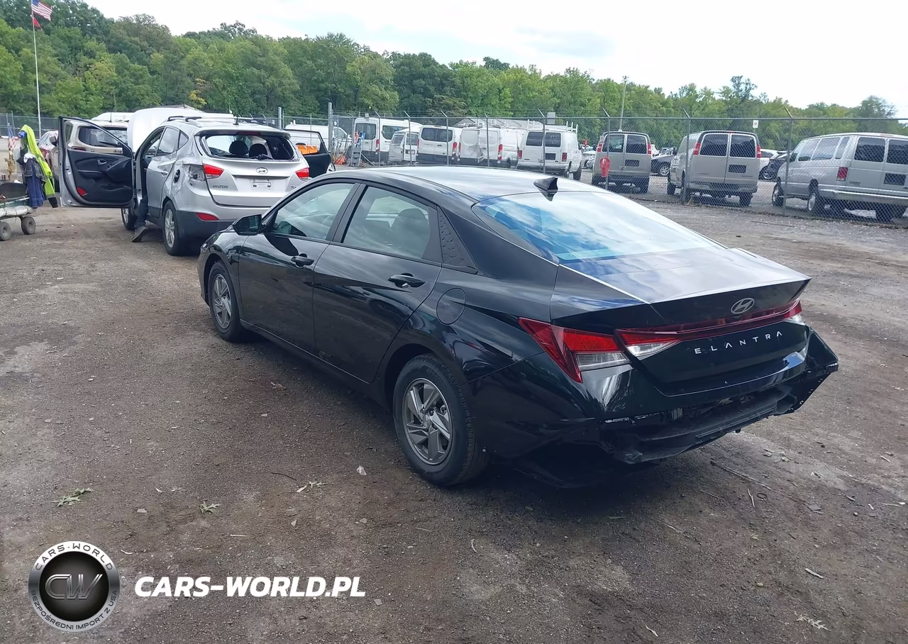 2026 Hyundai Elantra Se VIN:KMHLL4DGXTU192930 - 3
