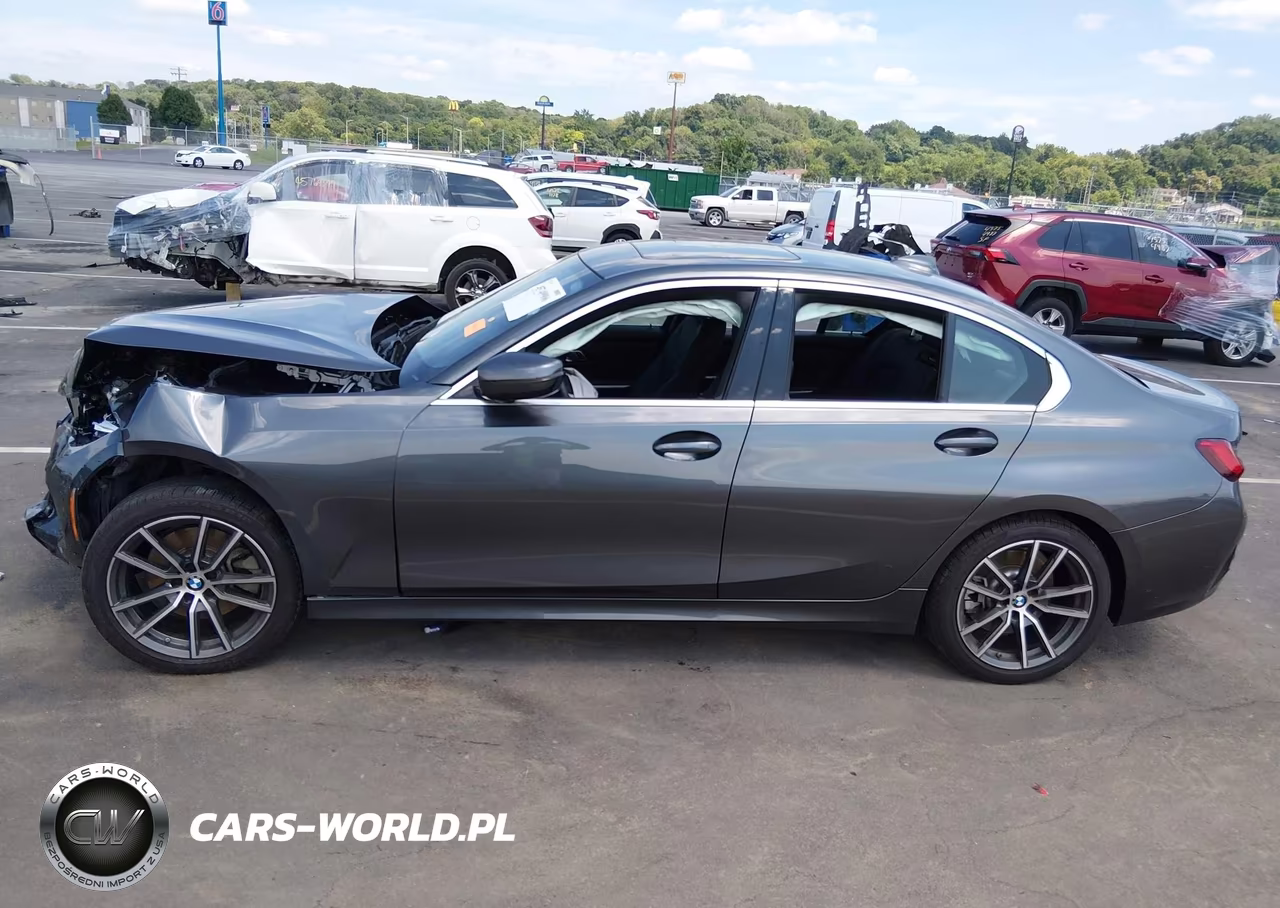 2020 BMW 330I xDrive VIN:3MW5R7J01L8B03891 - 14