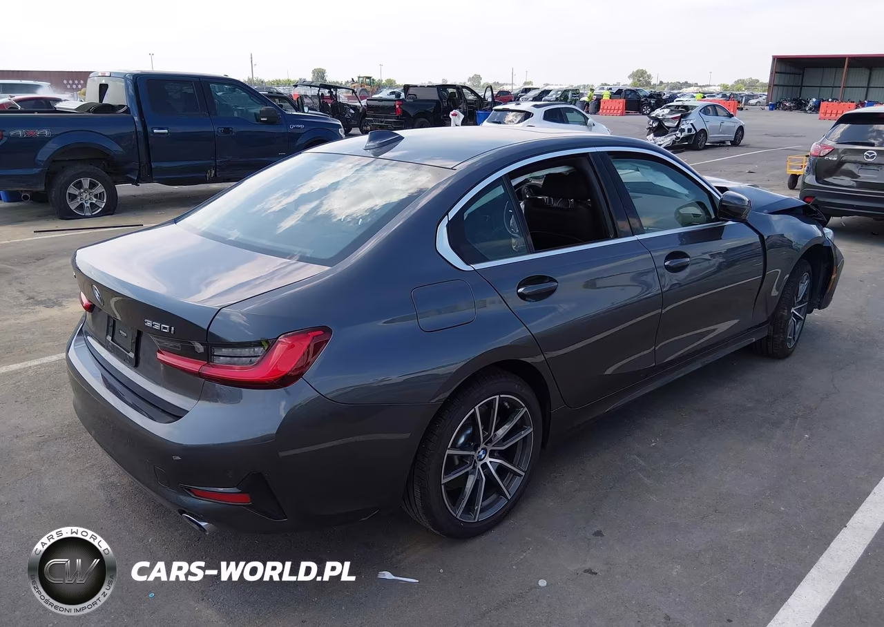 2020 BMW 330I xDrive VIN:3MW5R7J01L8B03891 - 4